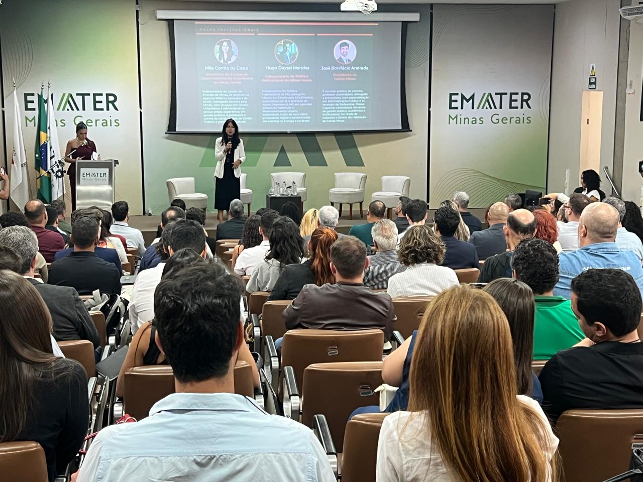Cohab Minas reúne mais de 100 empresas em 2º Road Show sobre Reurb em Belo Horizonte